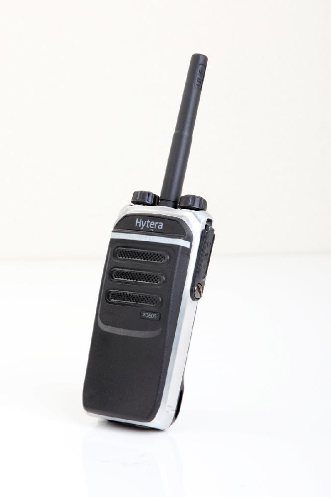 Цифровая портативная DMR радиостанция HYTERA PD605