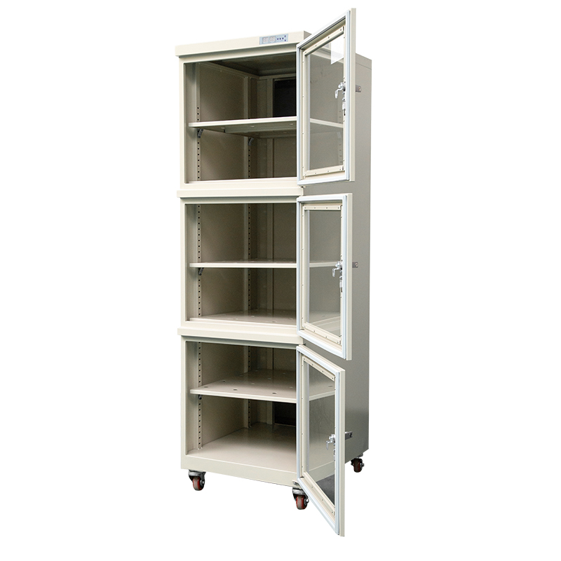 Kadamm DC728N ESD Шкаф сухого хранения с 3 секциями белый