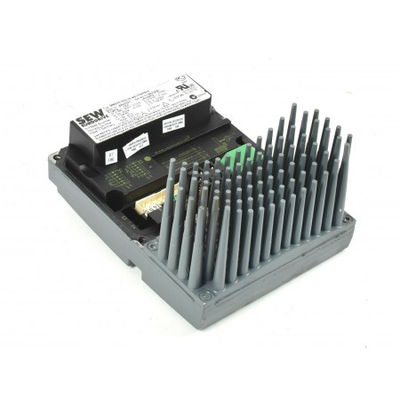 SEW EURODRIVE MOVIMOT с асинхронным двигателем MM30D-503-00-0-P22A-RB2A