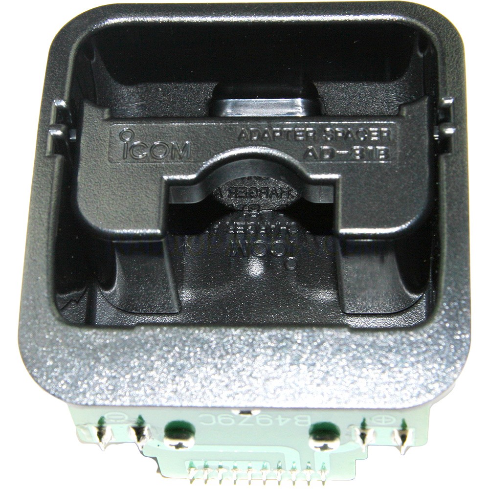 Icom AD-81