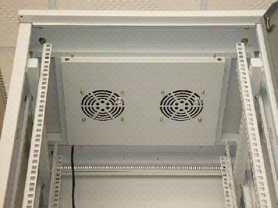 Вентиляционная панель распределительного/коммутационного шкафа